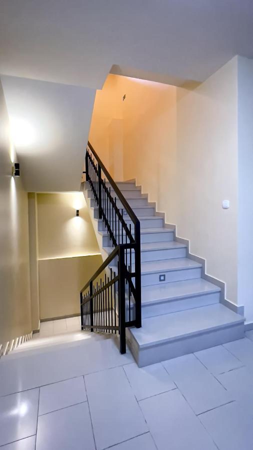 Ozkut Apartmanhaz Olmod Buitenkant foto