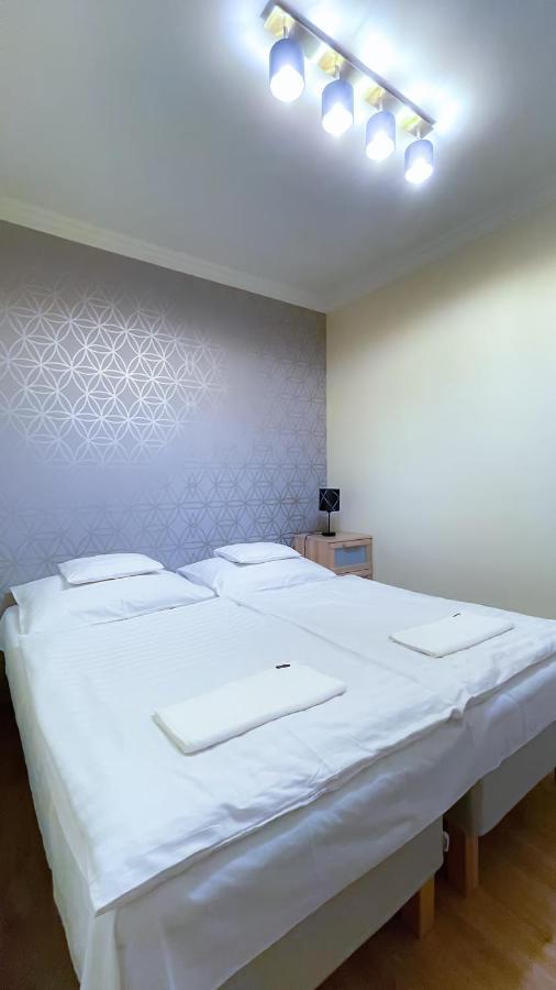 Ozkut Apartmanhaz Olmod Buitenkant foto