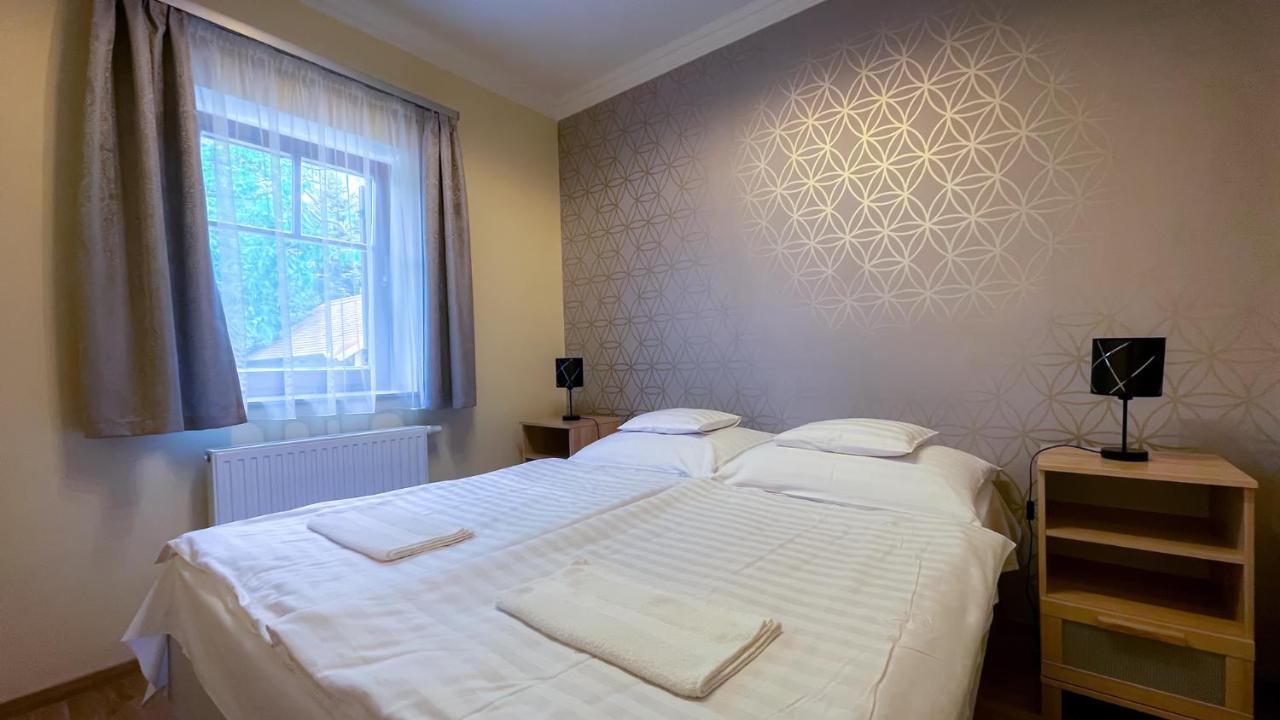 Ozkut Apartmanhaz Olmod Buitenkant foto