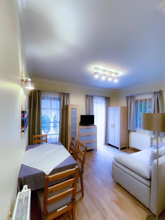 Ozkut Apartmanhaz Olmod Buitenkant foto