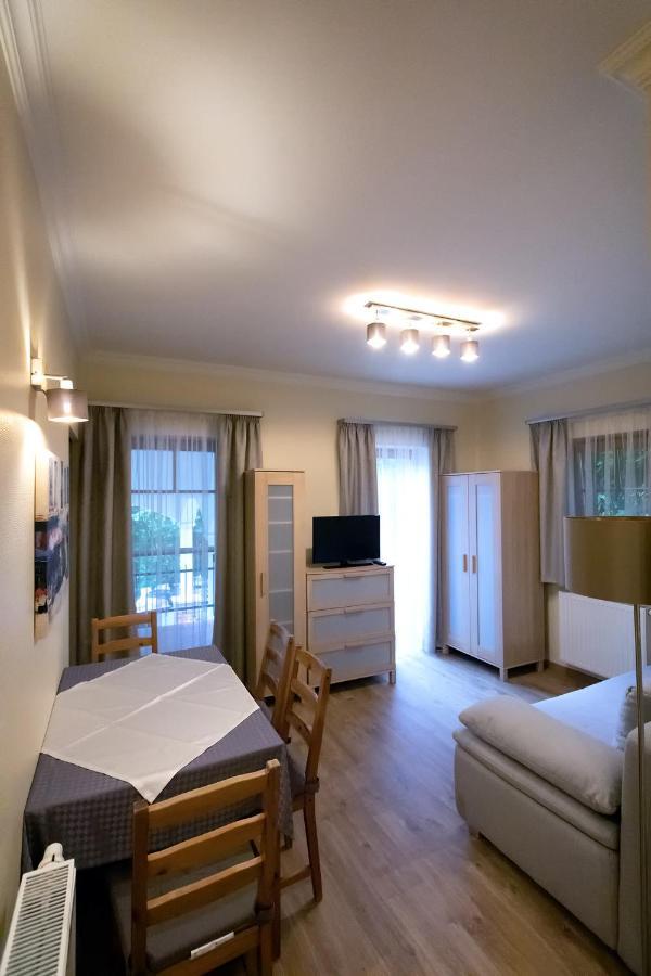 Ozkut Apartmanhaz Olmod Buitenkant foto