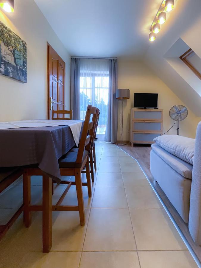 Ozkut Apartmanhaz Olmod Buitenkant foto