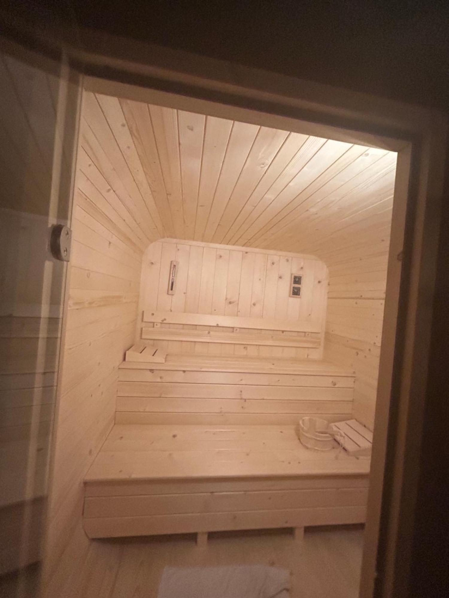 Ozkut Apartmanhaz Olmod Buitenkant foto
